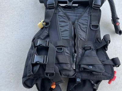 Zeagle Zena BCD scuba vest, with inflator, Hose & RE valve, very good condition,