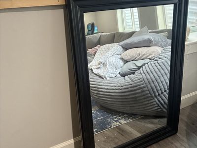 Mirror that attaches to a dresser