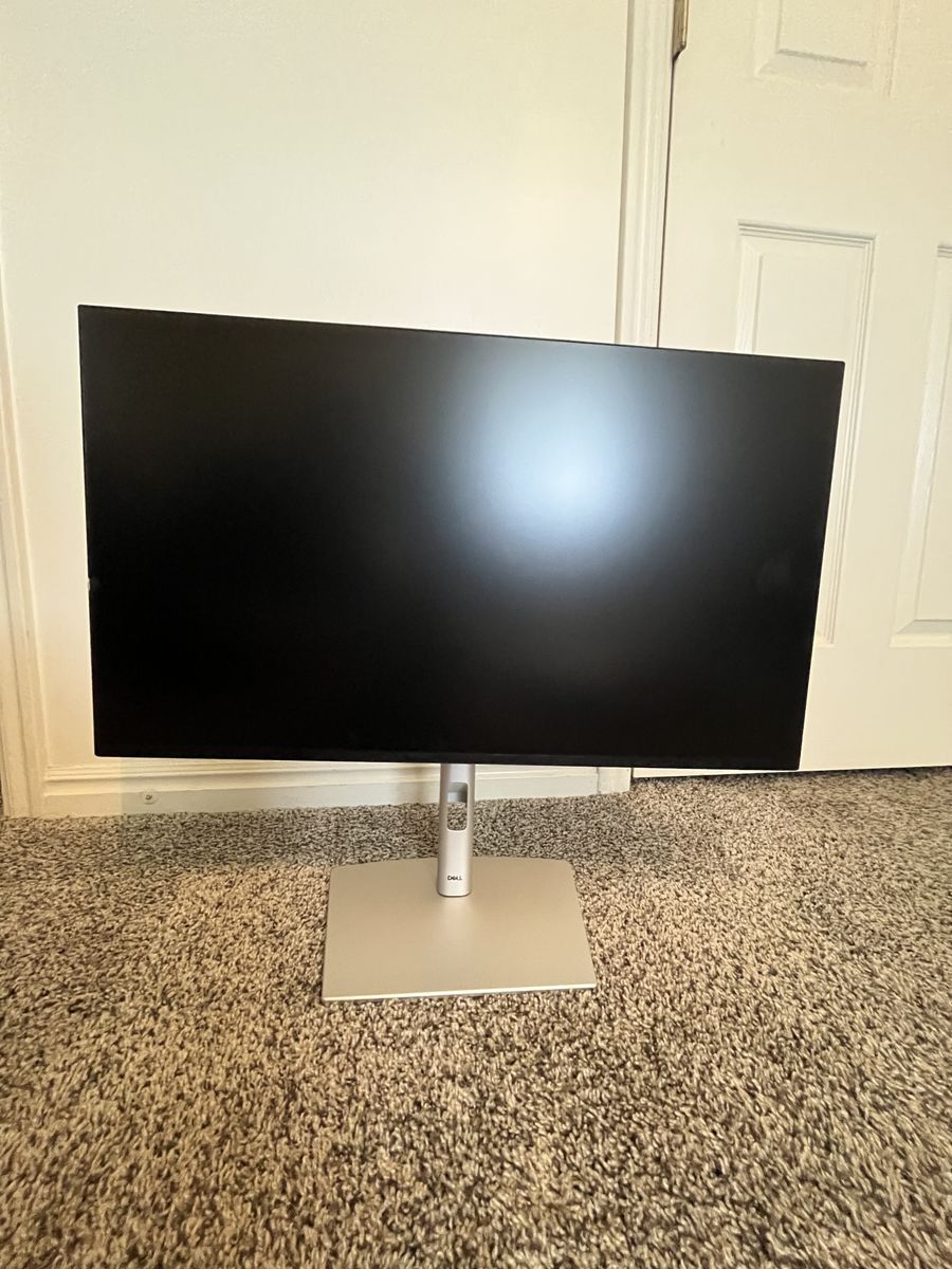 Dell P2725HE 27” USB-C Hub Monitor – Brand NEW in Box