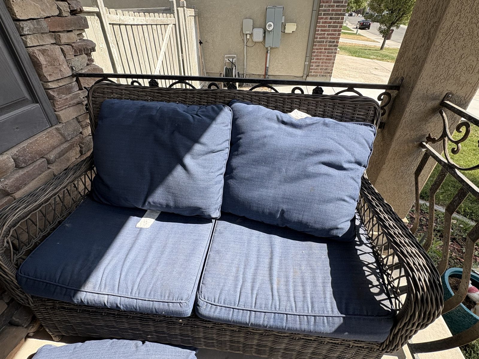 Patio set! $175 OBO (read description for more info!)