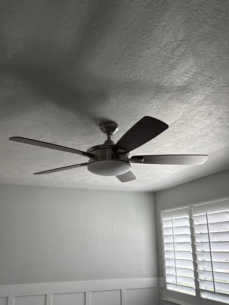 Hampton Bay 52in Brushed Nickel & Wood Ceiling Fan w/ Light Kit