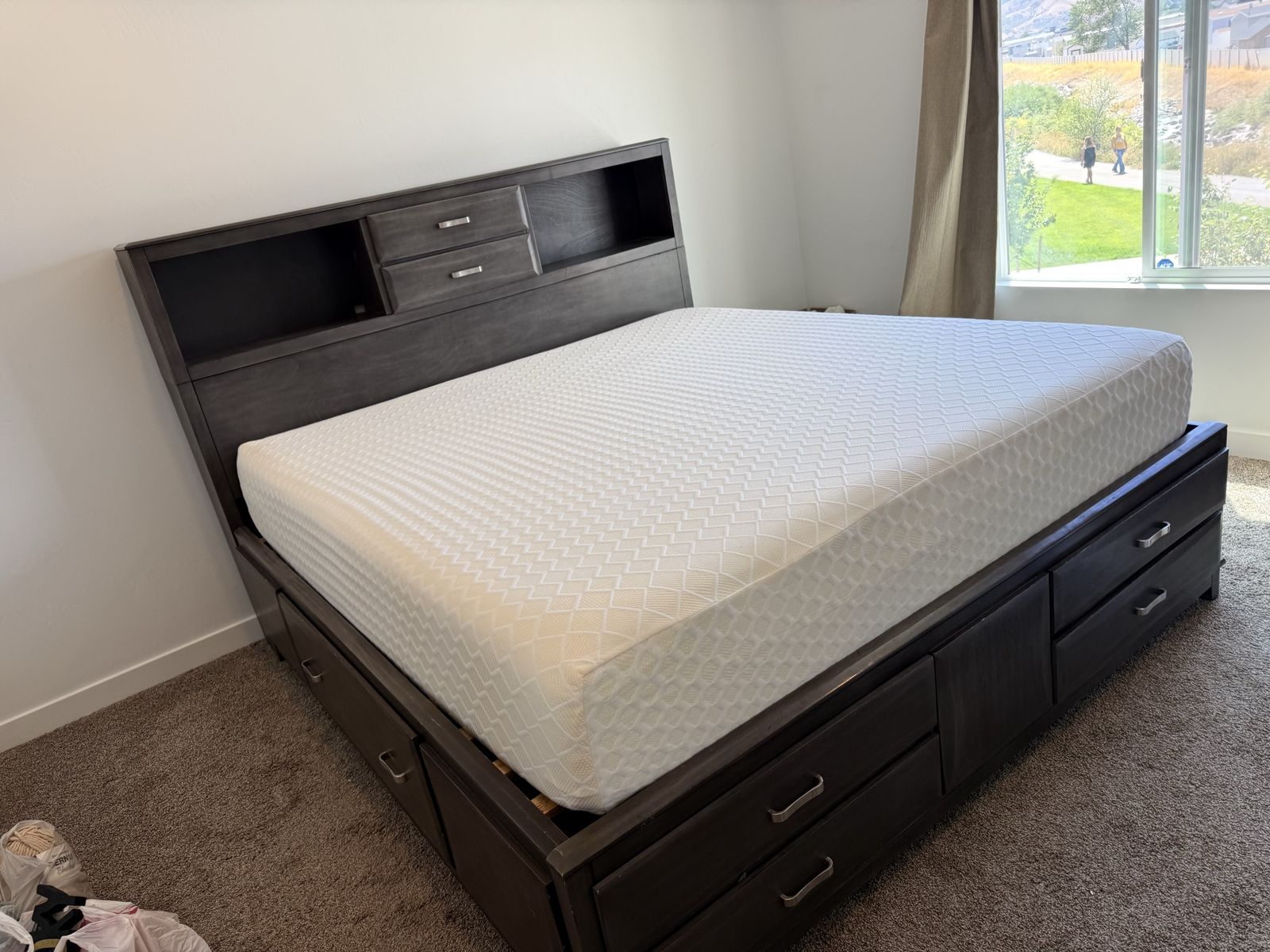 King storage bed WITH brand new mattress