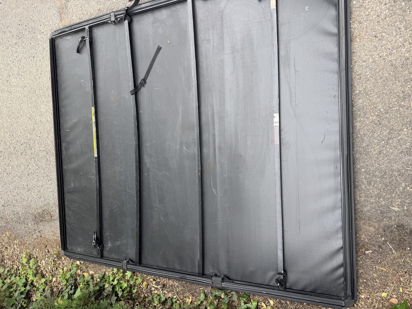 Gator Tri-Fold Soft Truck Bed Cover – Full Size Truck