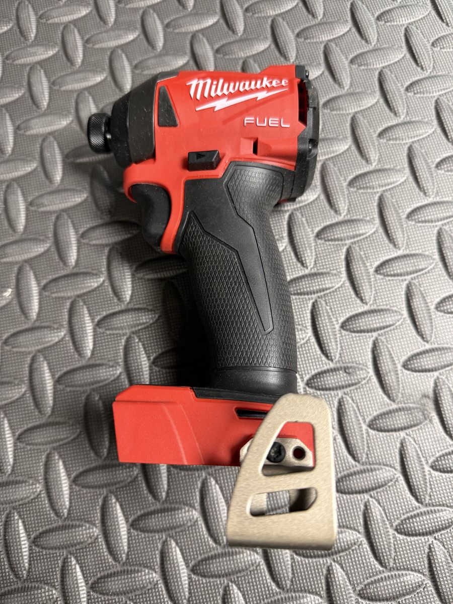 Brand New Milwaukee M18 Fuel 2853-20 1/4" Hex Impact Driver - Bare Tool