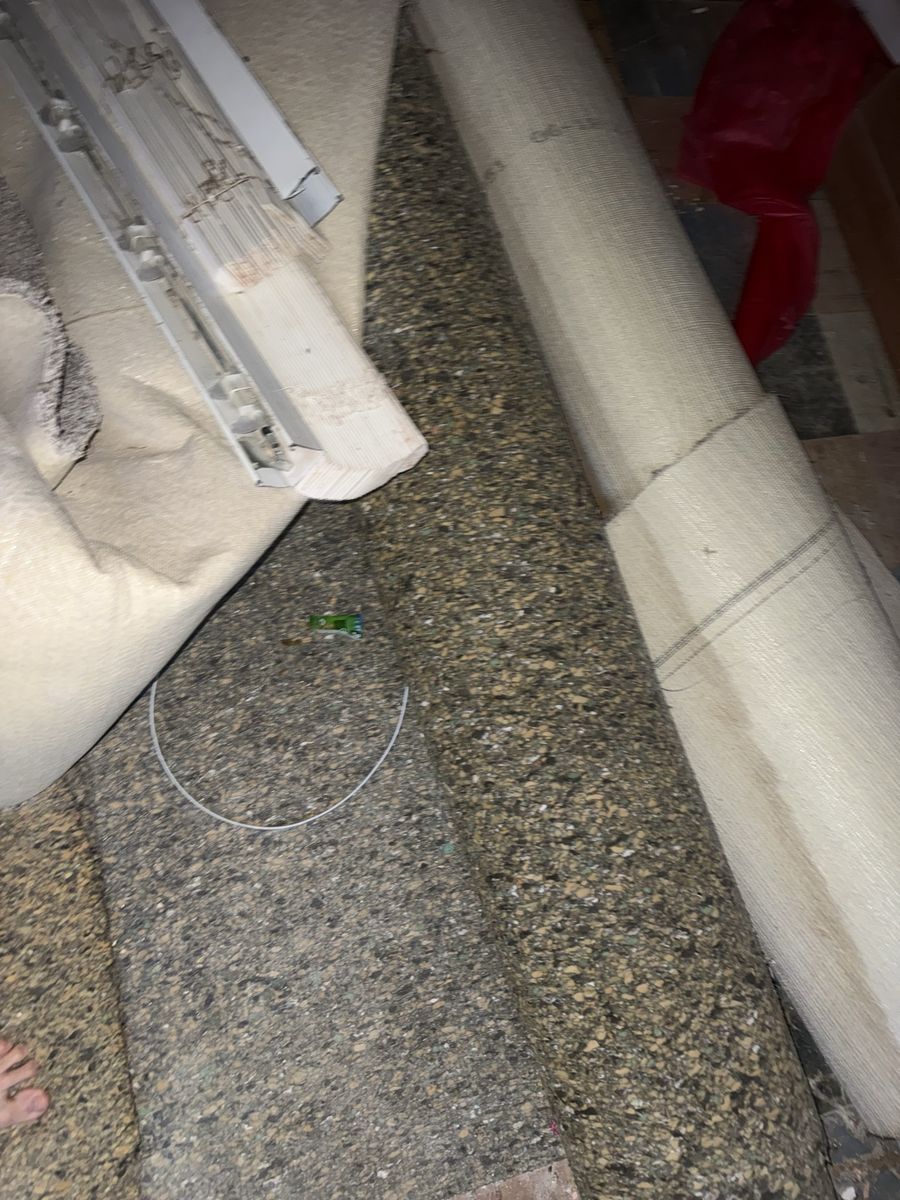 Carpet pieces and padding