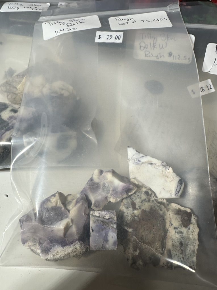 Main image 7