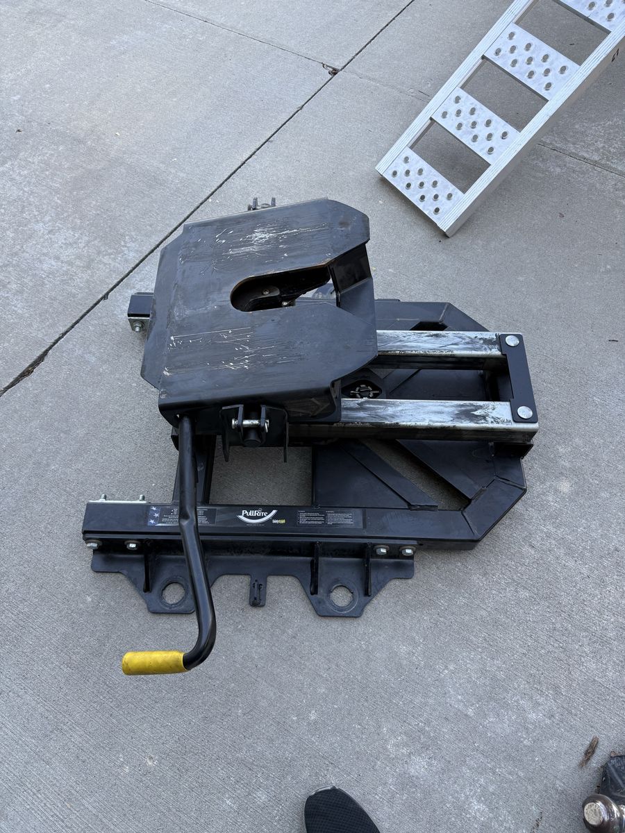 PullRite SuperGlide 5th Wheel Trailer Hitch