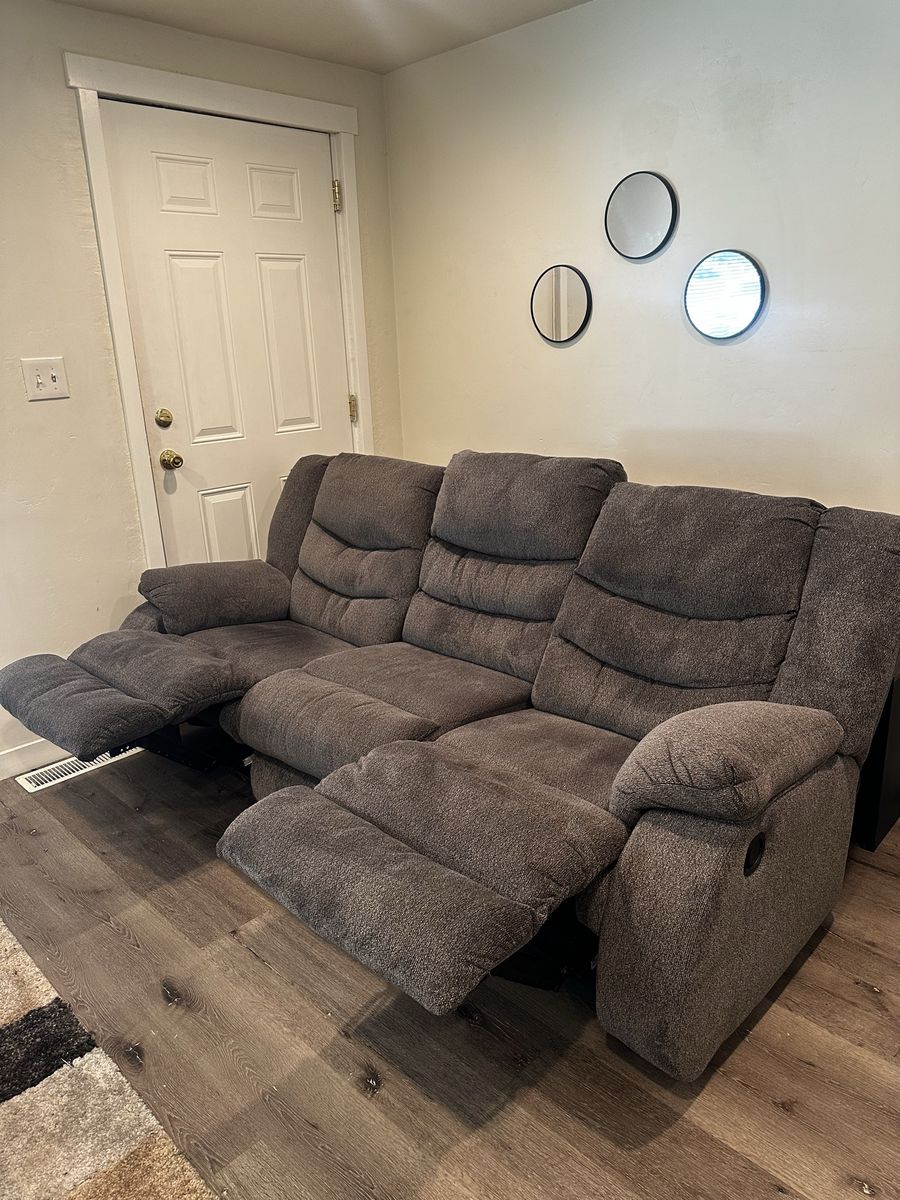 Gray Reclining Couch - 3 Seater Sofa with Manual Recline