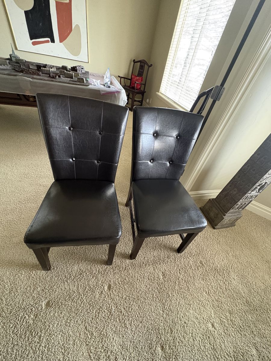 Set of 2 Brown leather table accent chairs $80 cash/venmo in Draper