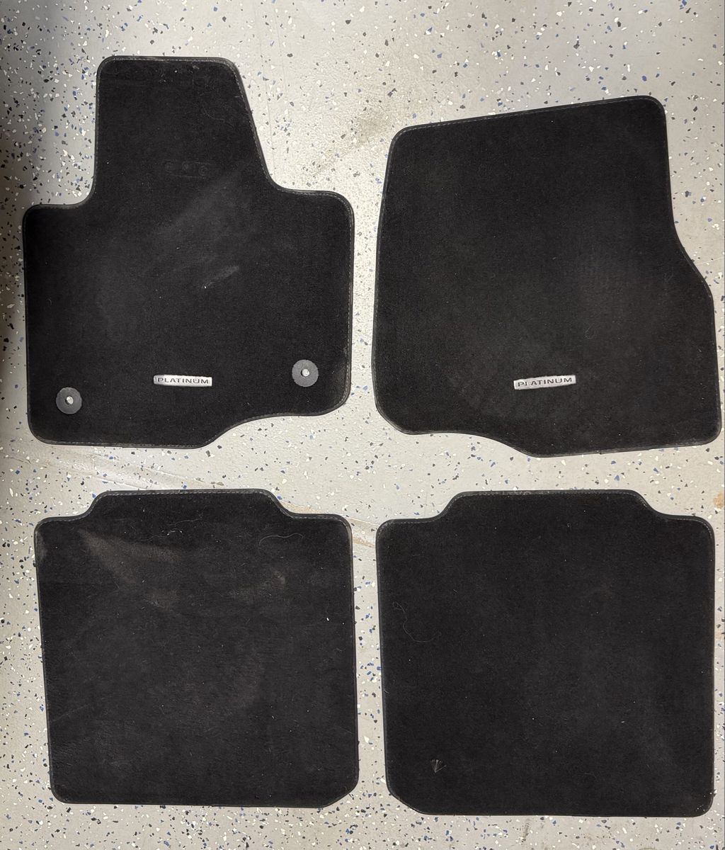 Ford Super Duty Platinum floor mats