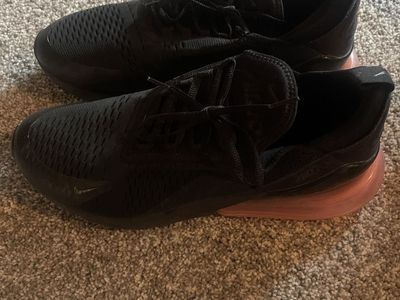 Nike 270’s