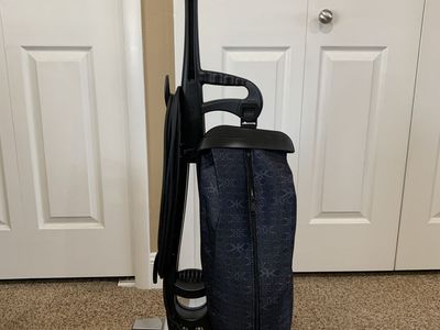 Kirby Avalir 2 Vacuum with attachments