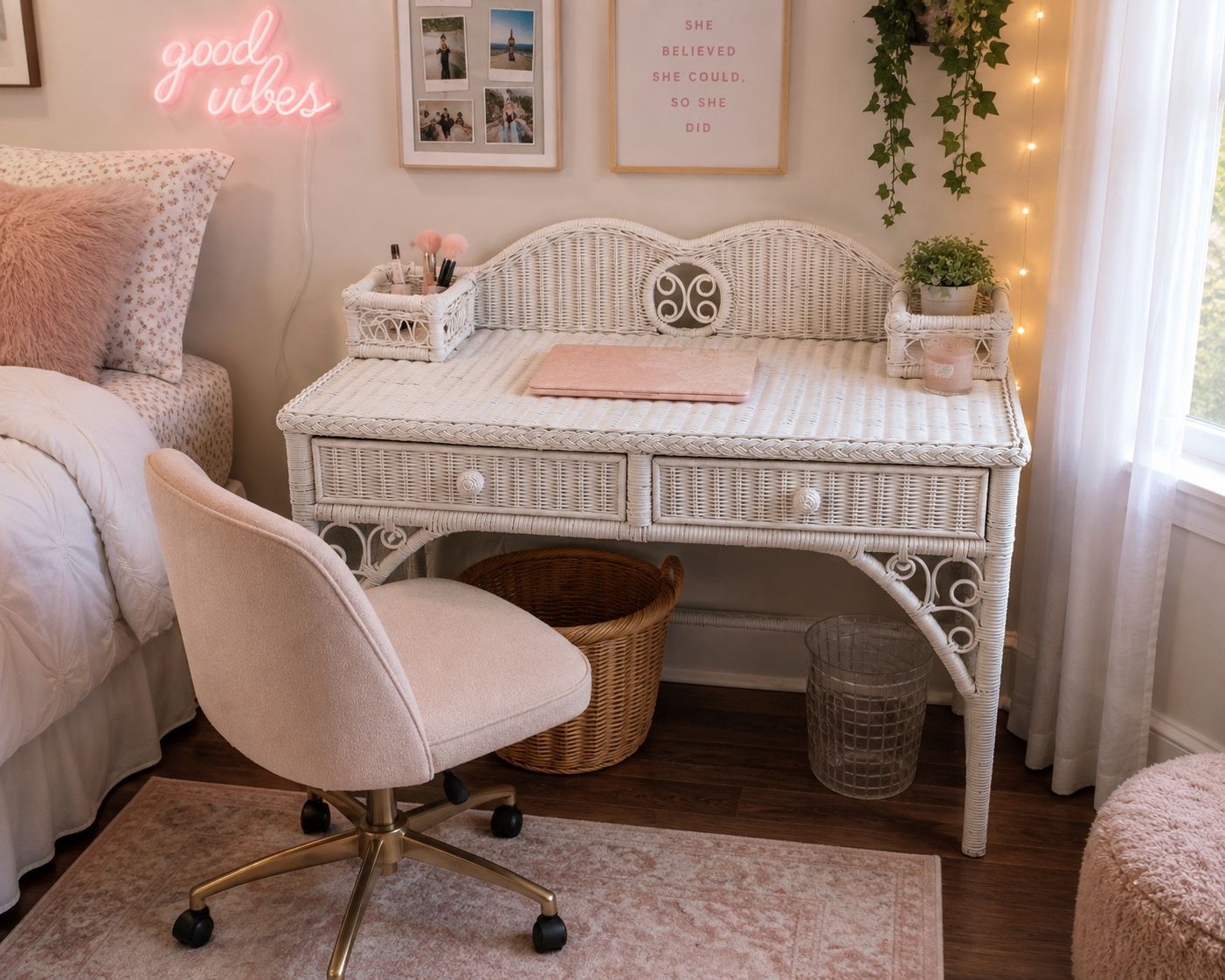 Wicker White Writing Desk Drawers Vintage Glam Boho Girls Vanity victorian, 1970s