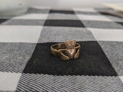 Genuine Irish 14 K Claddagh Gold Ring