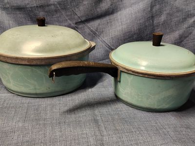 Vintage Teal Green Aluminum Cookware Set with Lids