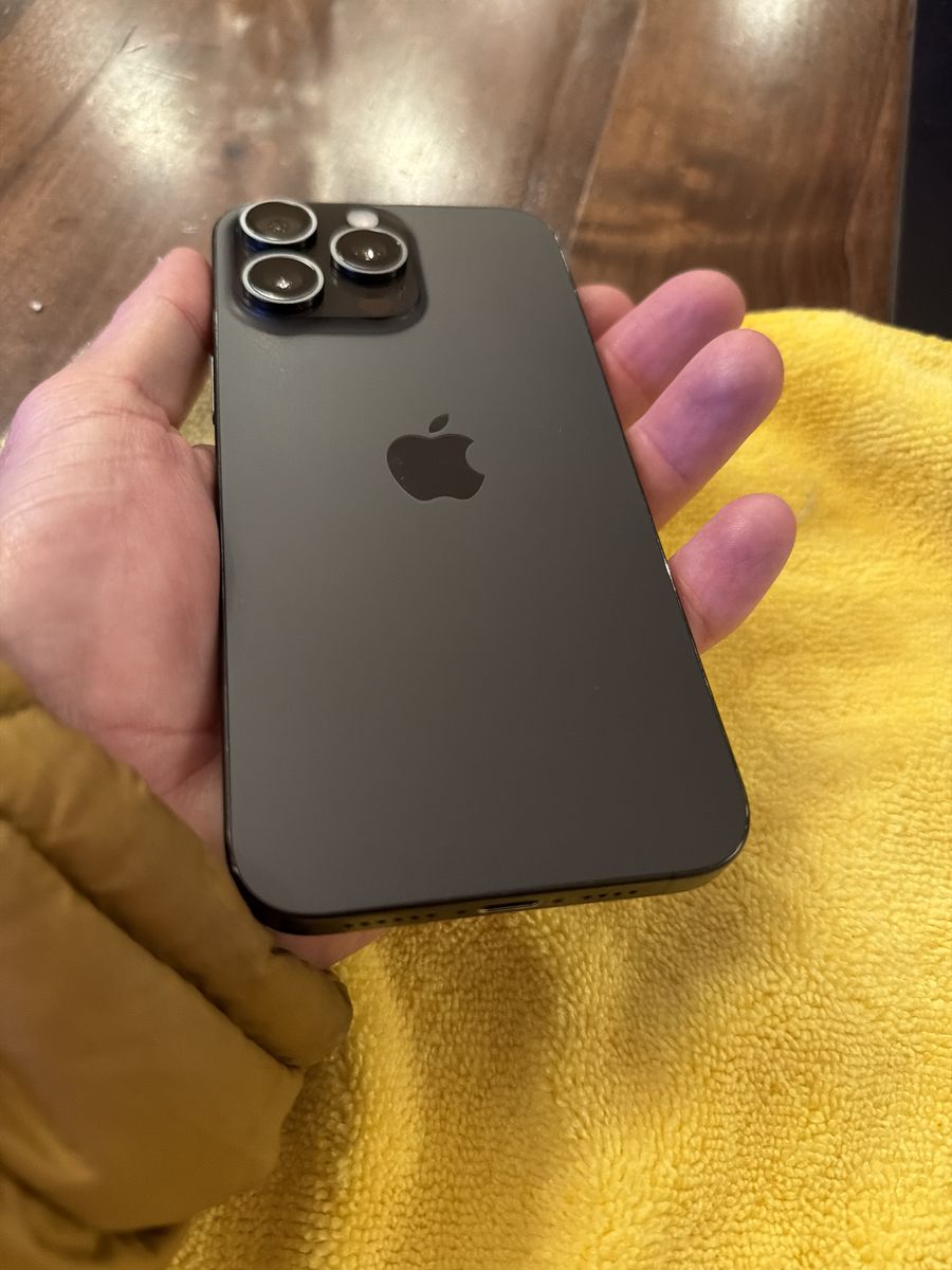 iPhone 15 Pro Max Black Excellent Condition