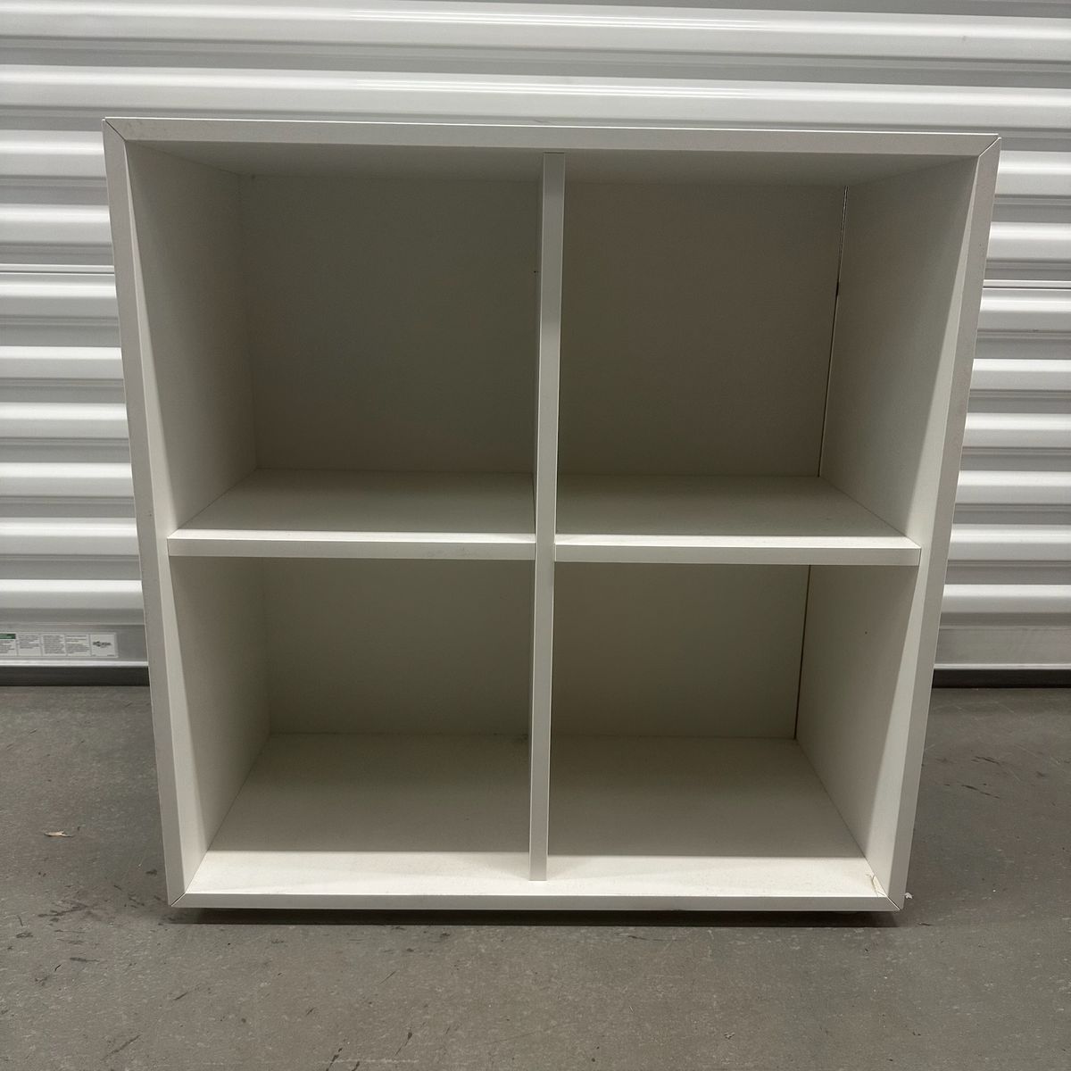 White 4-Cube Storage Shelf Organizer