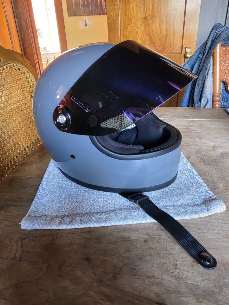 Biltwell Gringo S with tinted shield- Size M