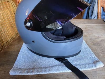 Biltwell Gringo S with tinted shield- Size M