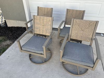 Patio swivel chairs set of 4 | woven rope back | gray cushions