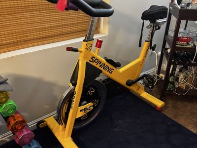 Classic Yellow Spinning Spin Bike - Great Condition