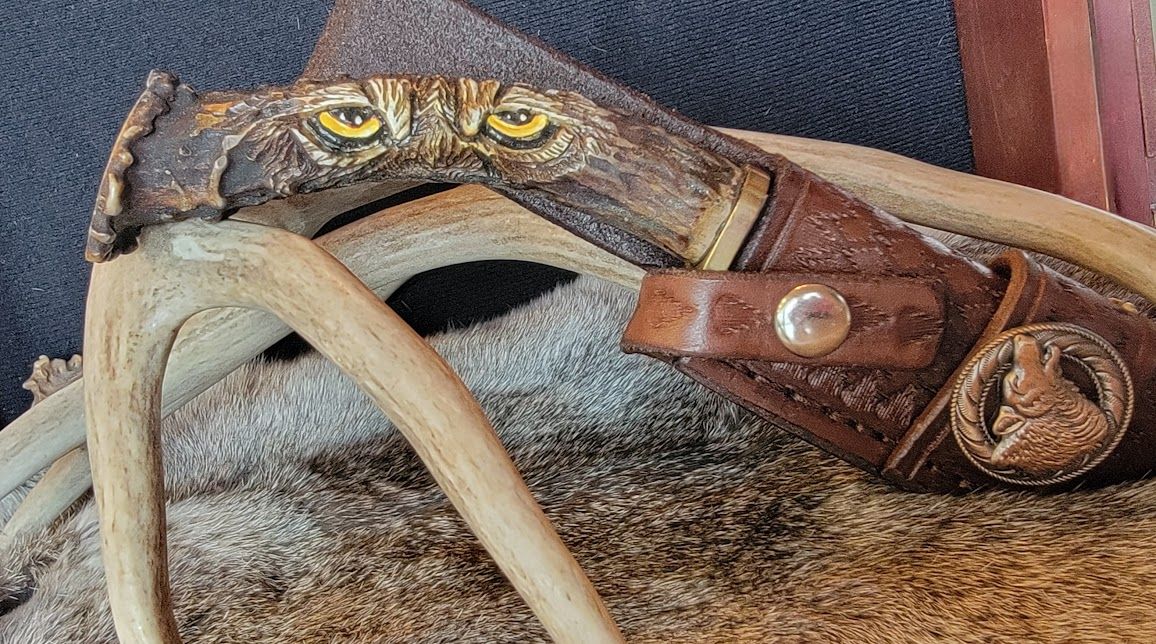 Beautiful RH Hand Carved Antler Handle Knife
