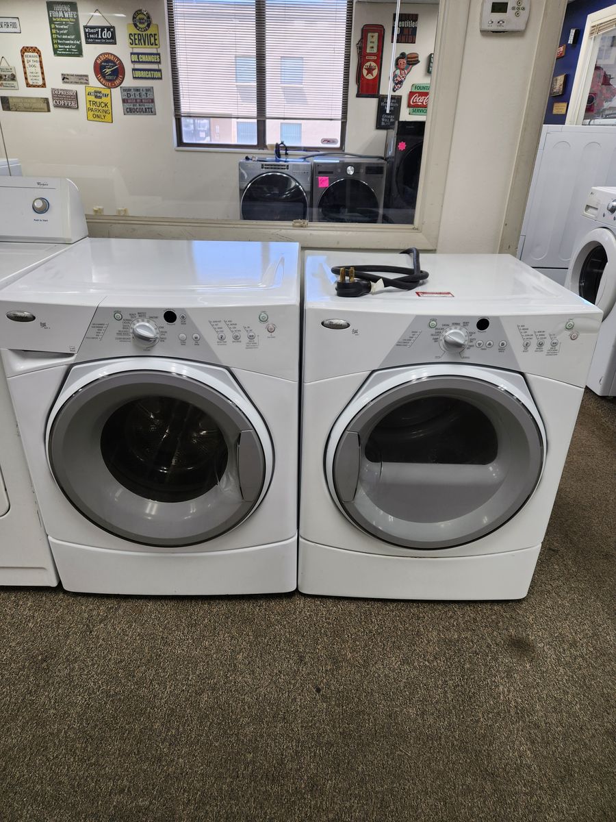 NICE WHIRLPOOL DUET SPORT FRONTLOAD WASHER AND ELECTRIC DRYER SET!