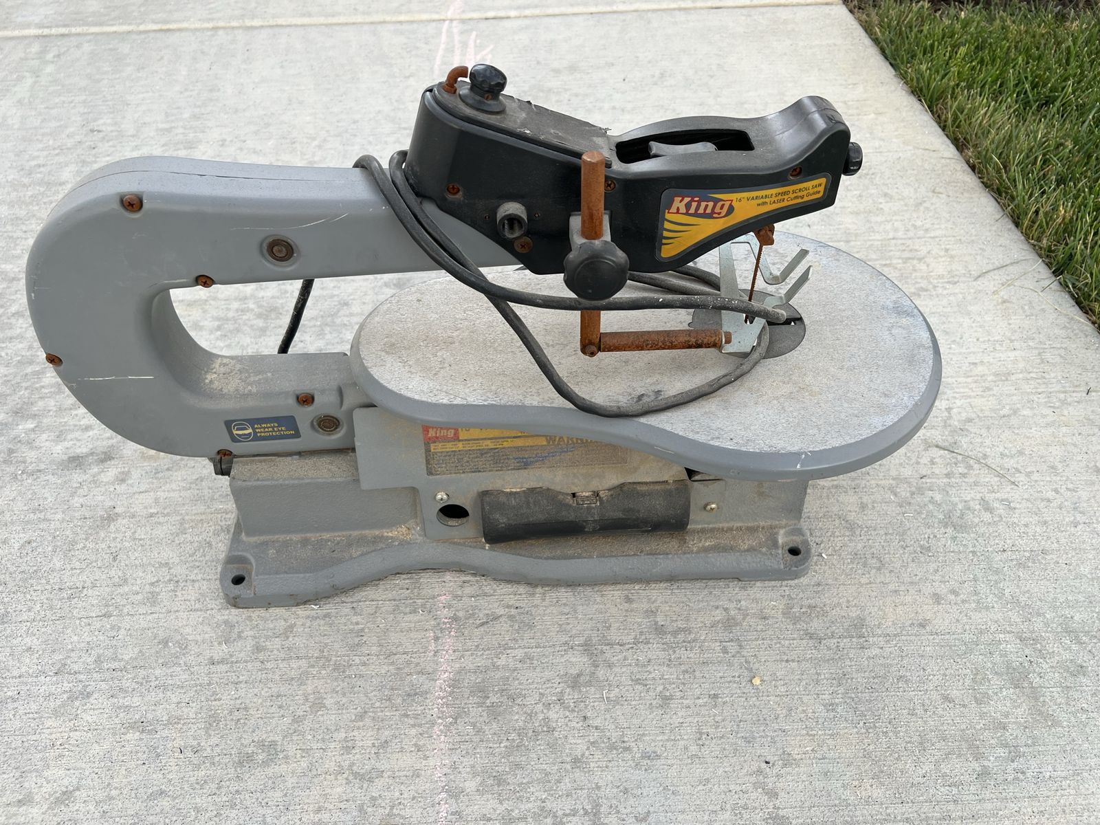 King 16" Variable Speed Scroll Saw with Laser Cutting Guide - Used Power Tool