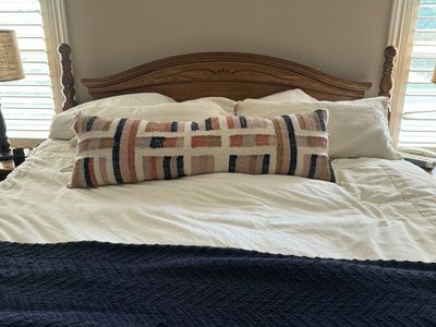 Complete solid Oak Bedroom Set with Dresser, Mirror, Tall Chest, 2 Nightstands, and King Bed Frame