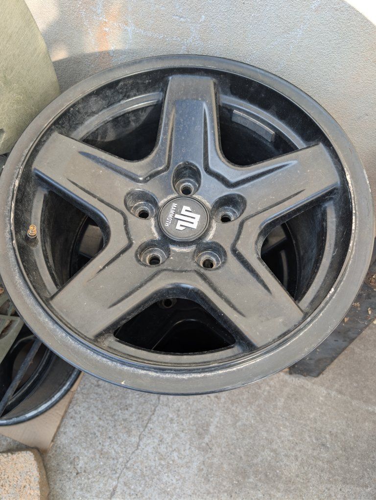 Jeep Mammoth 16x9, -6mm offset