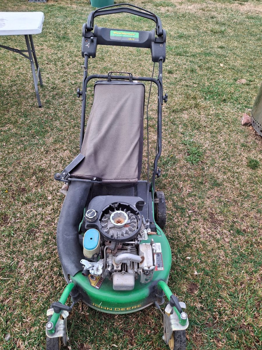 John deer self propeled lawn mower