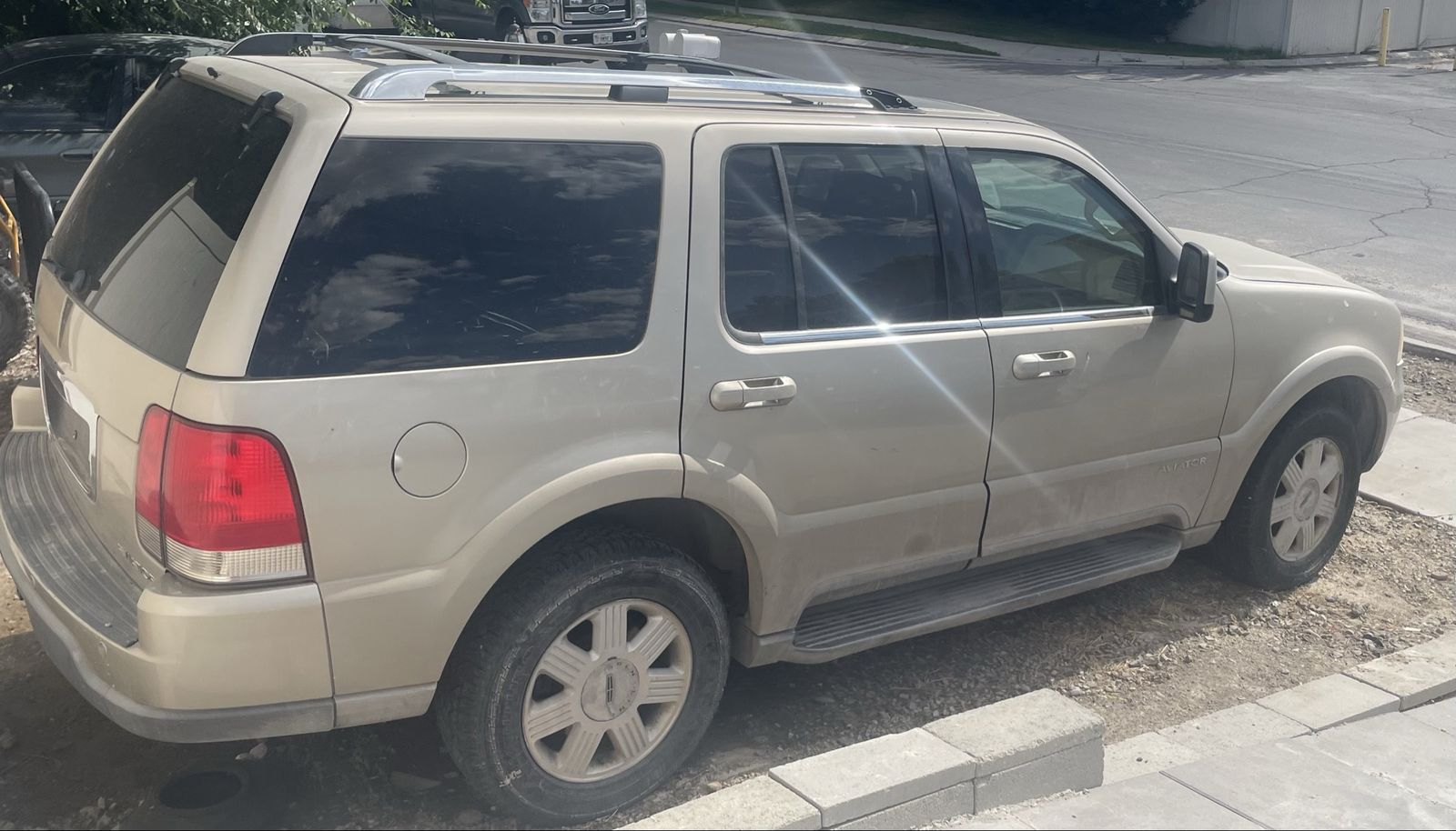 2004 Lincoln Aviator Luxury