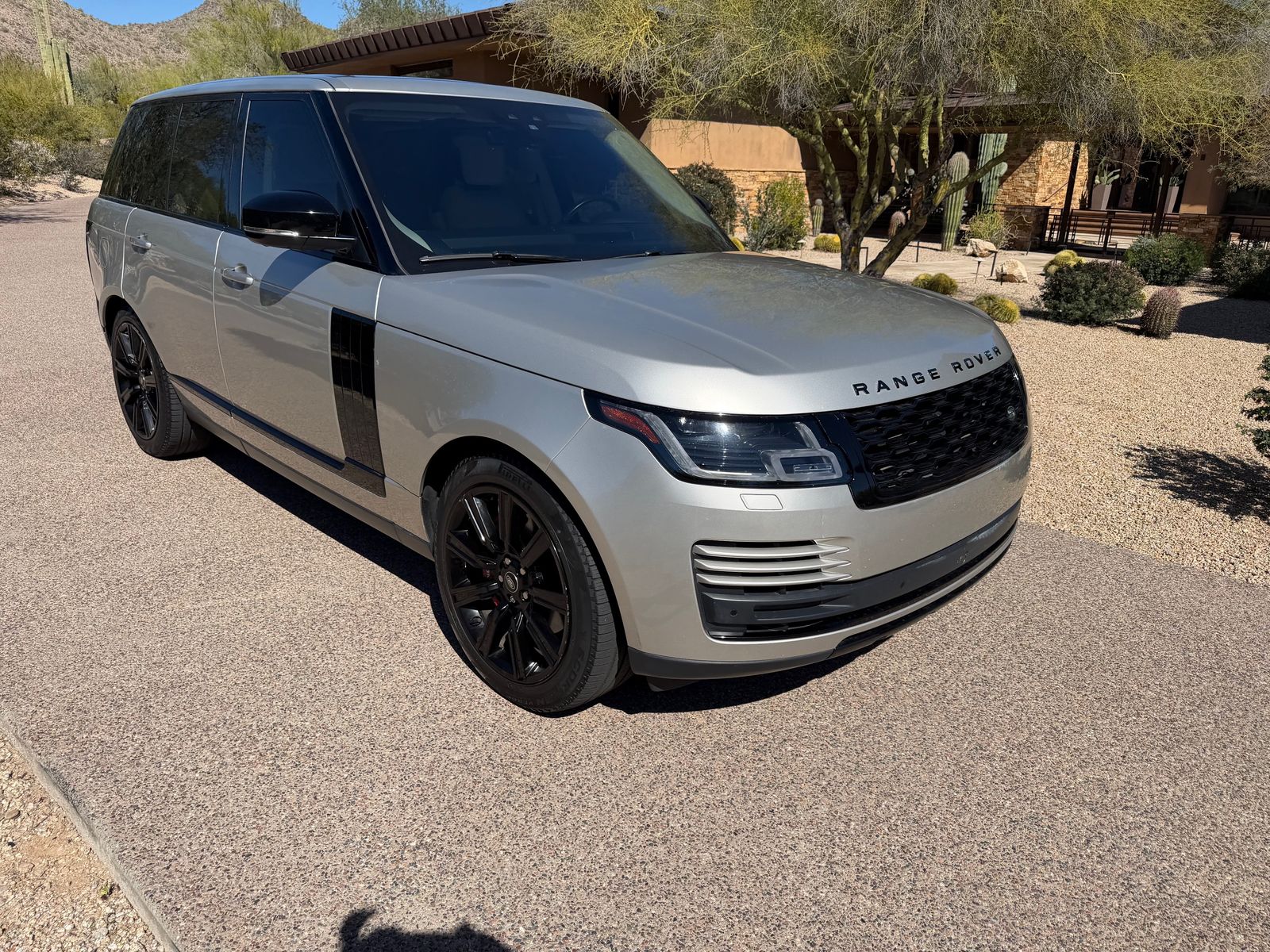 2021 Land Rover Range Rover Base