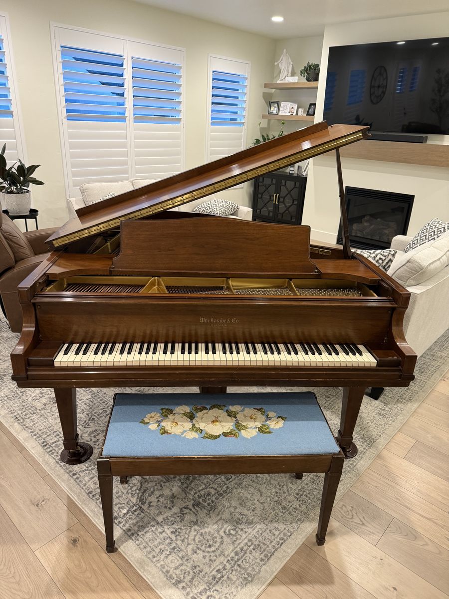Wm. Knabe 5'8" Baby Grand Piano, Beautiful Tone, One-Family Owned