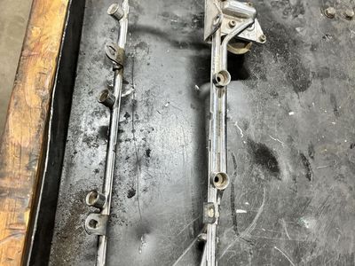 Fox Body 5.0 Fuel Rail with Regulator