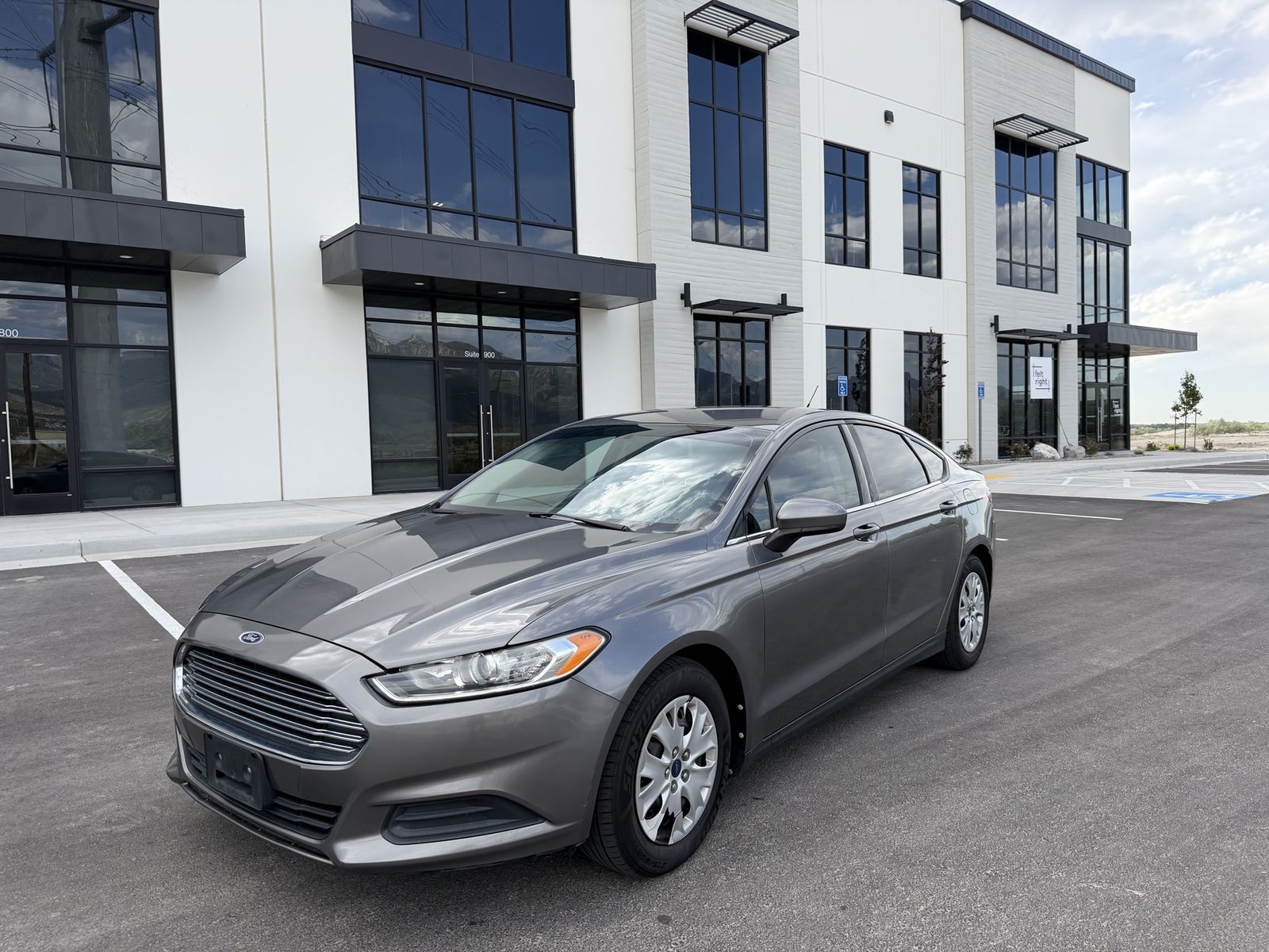 2013 Ford Fusion S