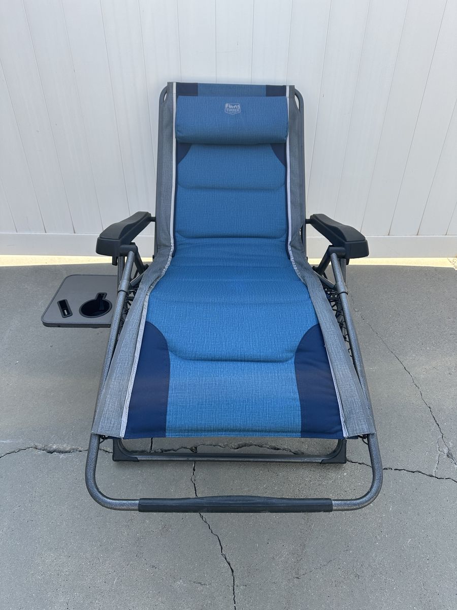 Nice TimberRidge Relaxing Lounge Chair, Pillow & Cup Holder