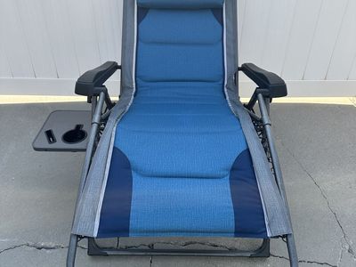 Nice TimberRidge Relaxing Lounge Chair, Pillow & Cup Holder