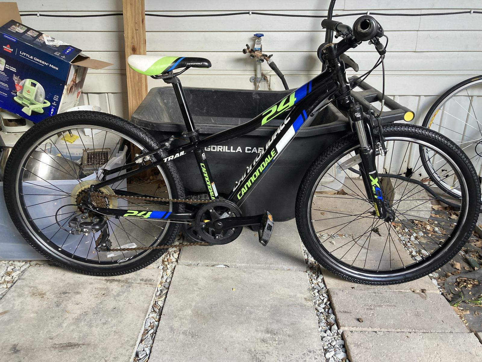 Cannondale trial 24inch kids mountain bike