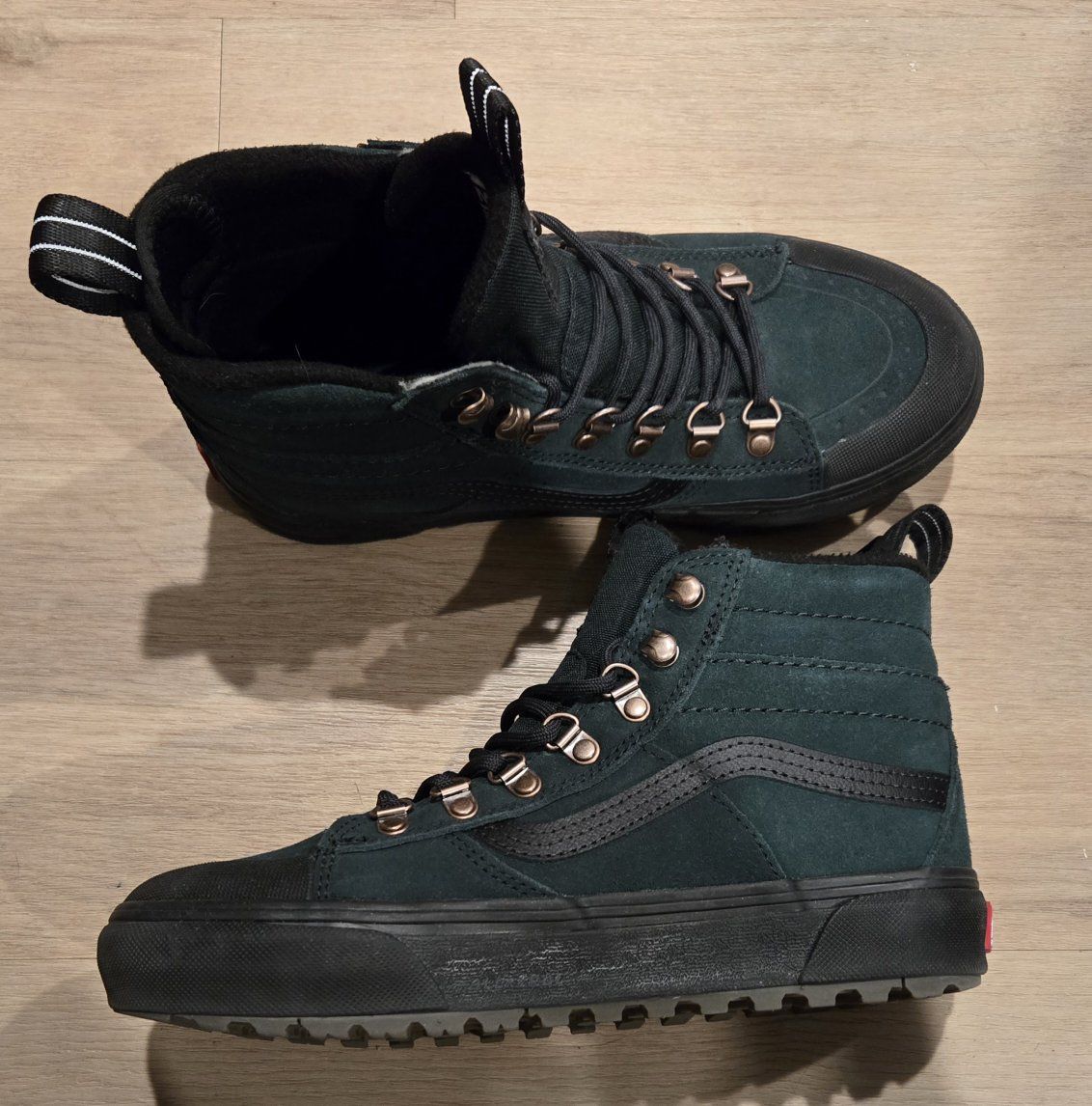 Vans Sk8-Hi MTE Cold Weather Boots - Men's 6.0 / Women's 7.5 Dark Green/Black