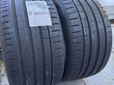 Continental ExtremeContact Sport Plus 285/30ZR18 93Y Tires (Pair)