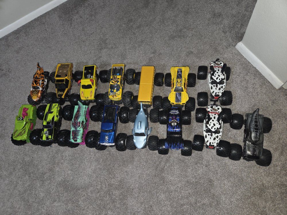 Monster Trucks 1:24 scale