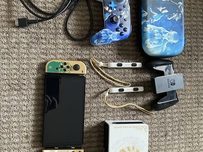 Nintendo switch OLED tears of the kingdom special edition with pro controller and protective case