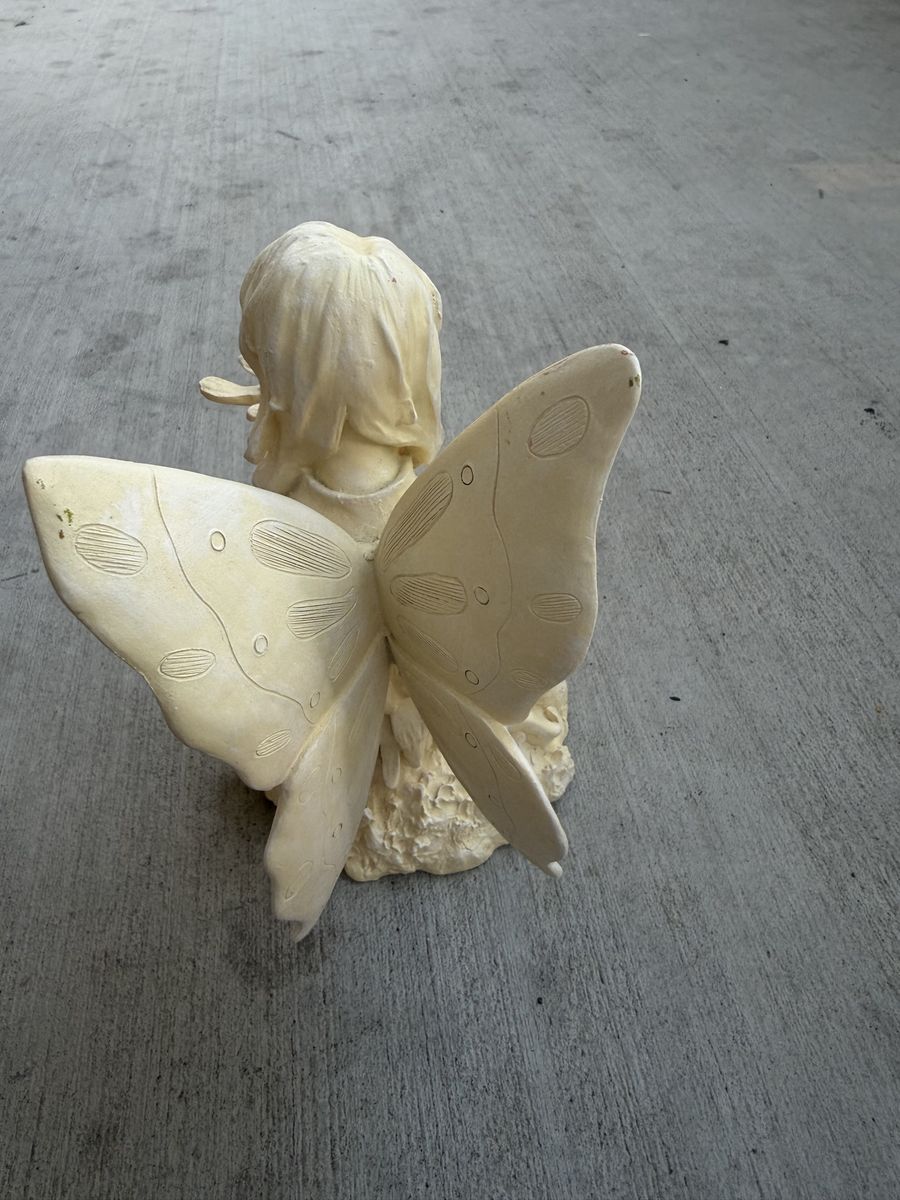 Main image 4