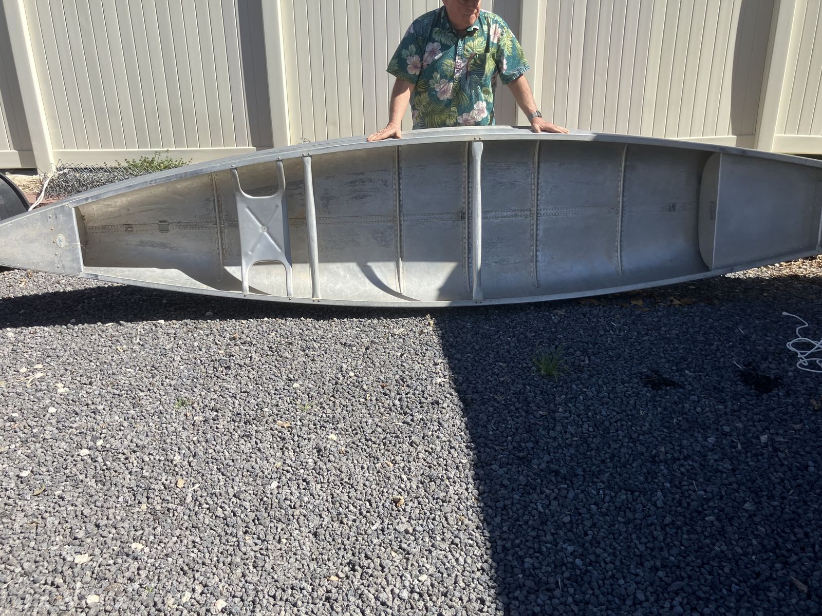 15’ aluminum canoe