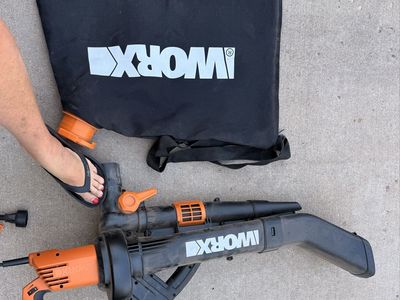 WORX WG505 Electric TriVac 3-in-1 Blower/Mulcher/Vacuum with Bag