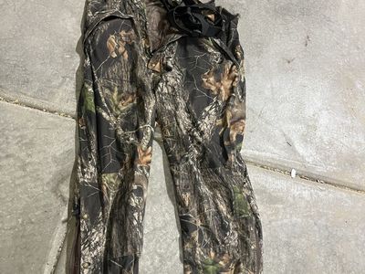 Camo Hunting Bibs with Suspenders - Realtree Pattern