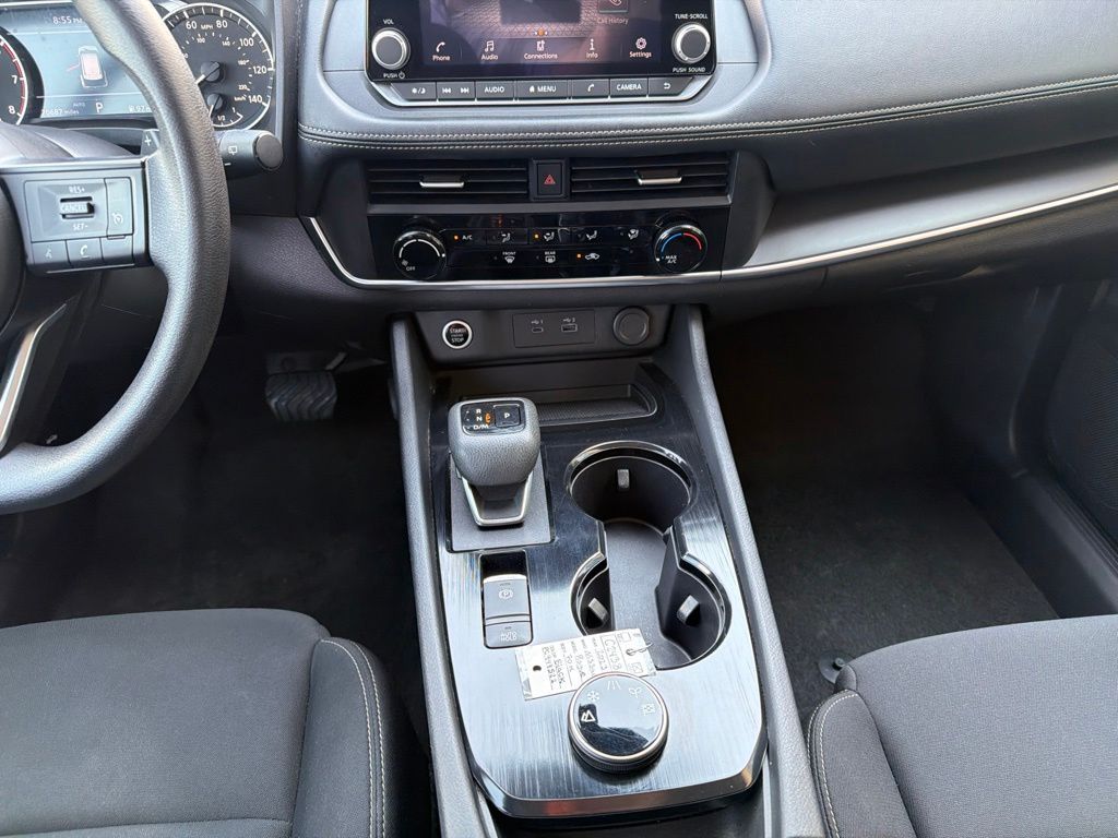 Main image 12