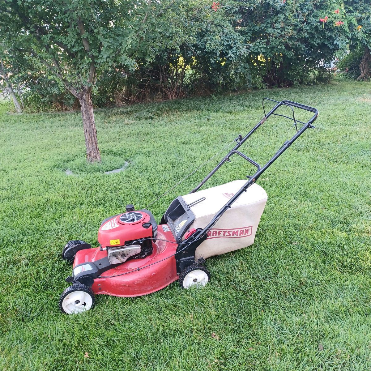 Craftsman self-propelled lawnmower