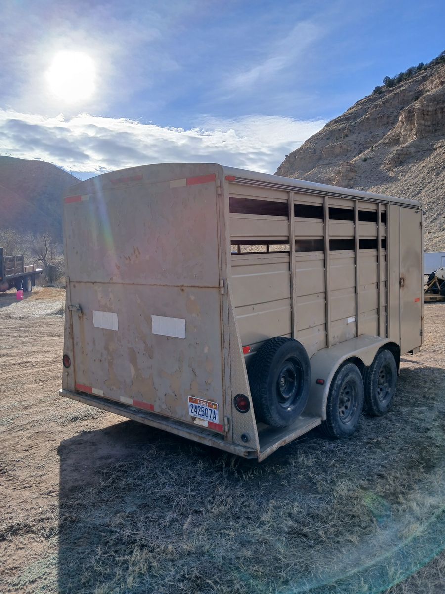 Large 3 horse trailer